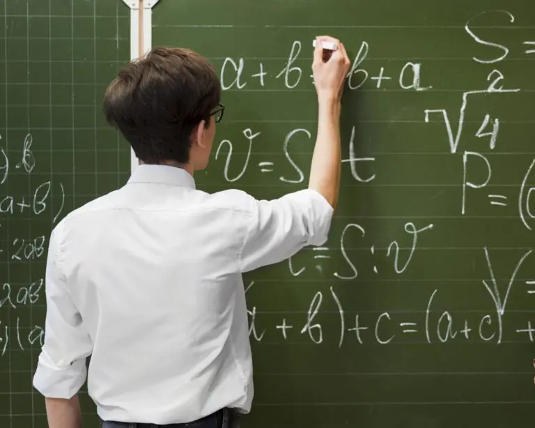 Empowering-Student-Success-with-Personalised-O-Level-Math-Tuition-768x614.jpg.webp